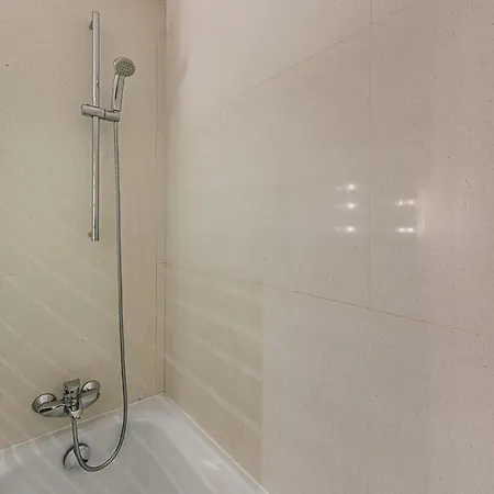 Dragon Stadium W Balcony By Lovelystay Πόρτο