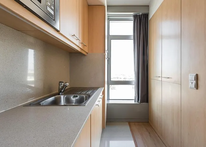 Dragon Stadium W Balcony By Lovelystay Apartament